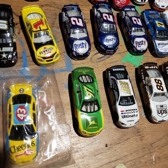 Racing Champions official Nascar loose collection 96 and 2 in package. - Picture 16 of 17